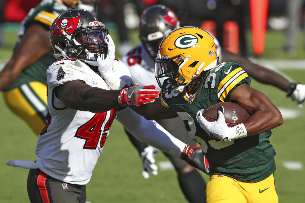 APTOPIX Packers Buccaneers Football